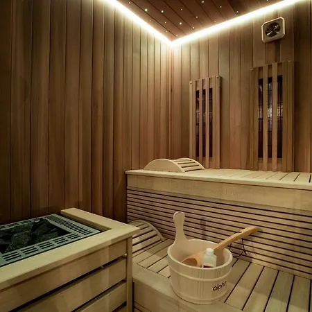 Chambre Avec Jacuzzi Sauna Privatif